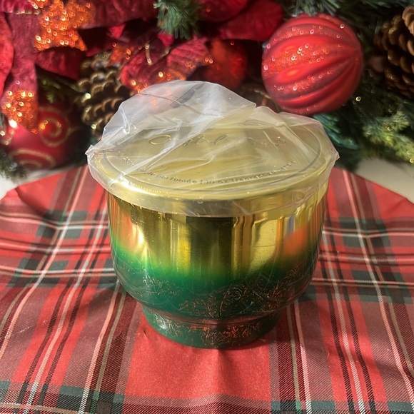 Capri Blue Crystal Pine Scented Candles for Home - Glimmer Inverted Jar Candles - Picture 5 of 7